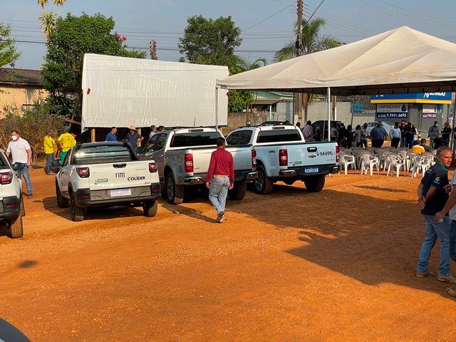 Prefeito Maninho realiza a entrega da 1ª Usina Asfaltica de Colíder. (parte 01)