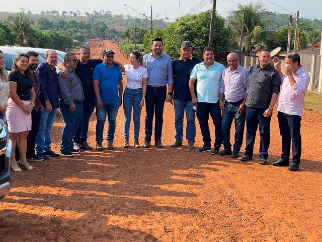 Prefeito Maninho realiza a entrega da 1ª Usina Asfaltica de Colíder. (parte 01)