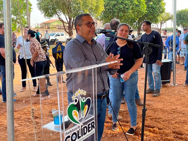 Prefeito Maninho realiza a entrega da 1ª Usina Asfaltica de Colíder. (parte 01)