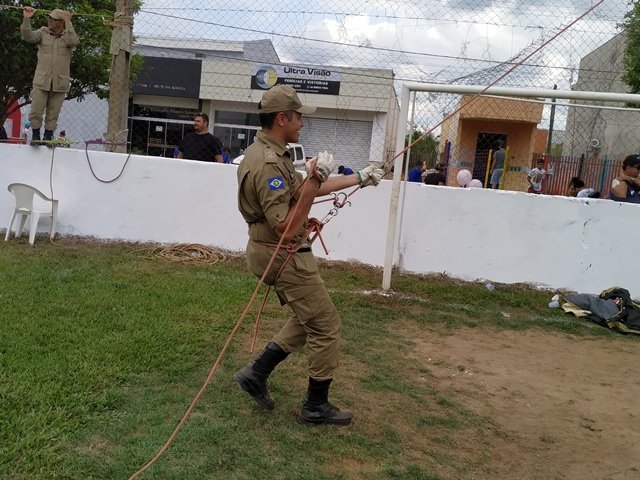 1ª Festa das Crianças na Caserna em Colíder parte 001