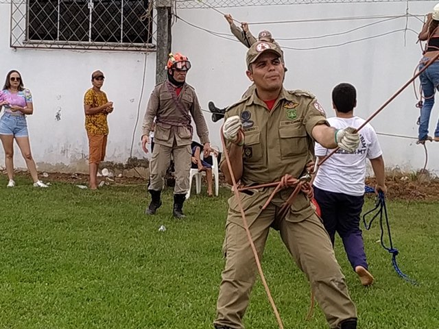 1ª Festa das Crianças na Caserna em Colíder parte 001