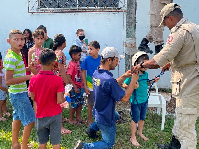 1ª Festa das Crianças na Caserna em Colíder parte 006