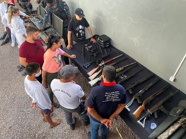 1ª Festa das Crianças na Caserna em Colíder parte 006
