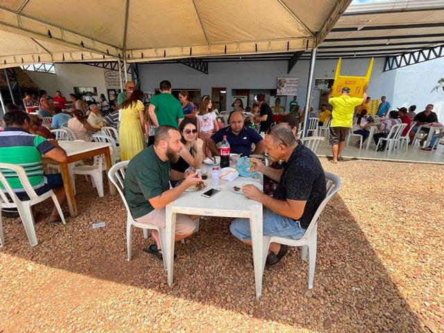 Almoço Beneficente Fazenda Esperança Bento XVI parte 002
