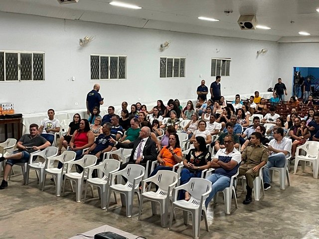 Palestra Rotary de Colider violência contra Mulheres