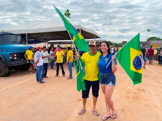 Manifesto contra eleições presidenciais de 2022 e bloqueio da MT-320 parte 002