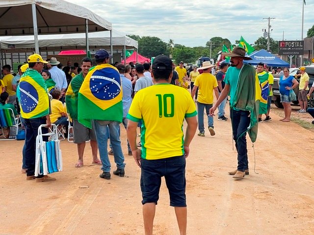 Manifesto contra eleições presidenciais de 2022 e bloqueio da MT-320 parte 002