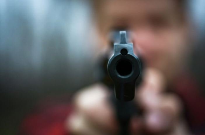 Homem e assaltado em Colíder as 5hs quando ia para o trabalho.