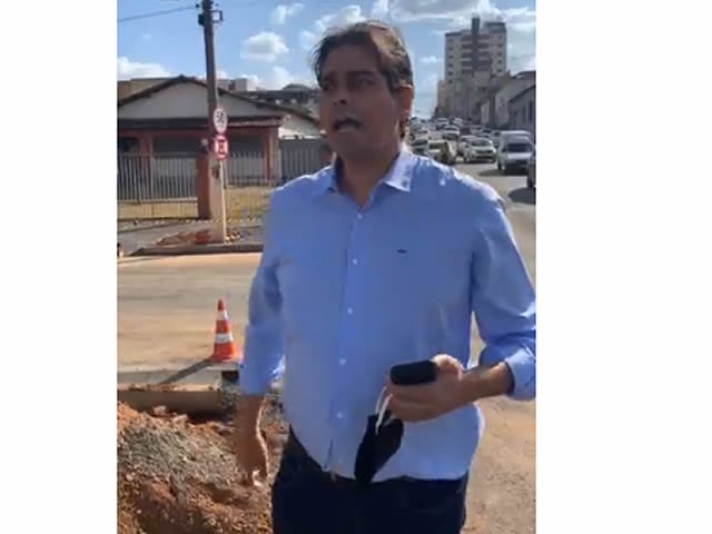 Vídeo: Candidato a vereador é assassinado a tiros durante live em Minas Gerais