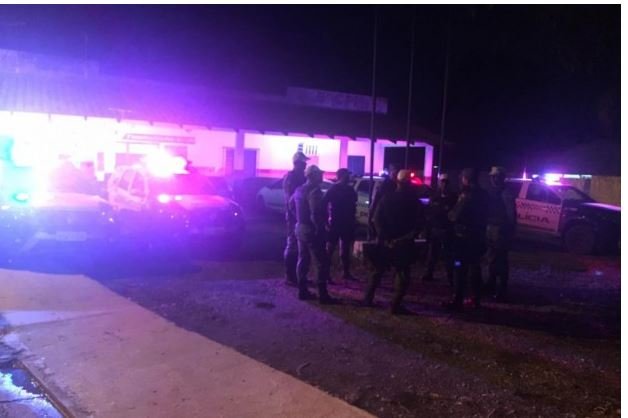 Homem tenta estuprar e matar jovem enforcada dentro de bar