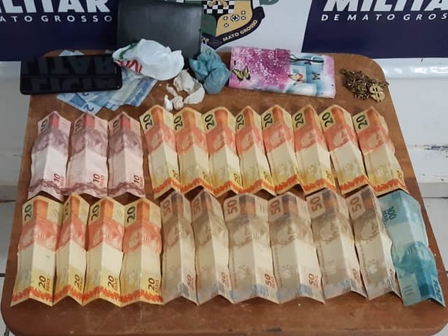 PM de Santa Helena fecha Boca de Fumo e prende três pessoas por tráfico. (Fotos)