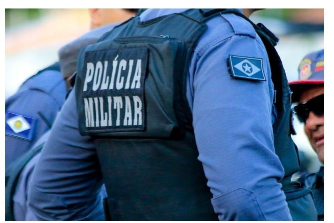 Casal é preso pela PM após ser flagrado fazendo sexo no pátio de igreja no interior