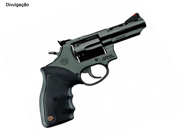 Homem em Colíder acaba preso por violência domestica, e PM encontra revolver na casa.