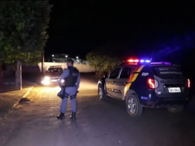 Por causa de filha, o pai é esfaqueado