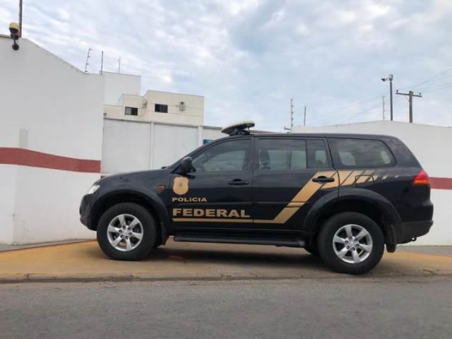 PF deflagra operação contra desvio de verbas e cumpre mandados em Prefeitura de MT e IFMT