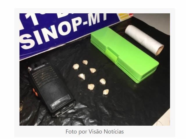 Adolescente é apreendido com droga e rádio com a frequência da polícia
