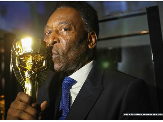 Pelé 80 anos: vida longa ao rei do futebol
