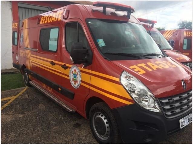 Adolescente morre em colisão entre motos