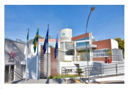 Mais de 50 prefeitos são reeleitos em MT