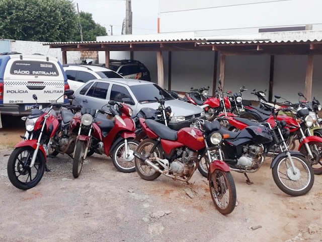 Policia em Colíder apreende cerca de14 motos com irregularidades. (Fotos)