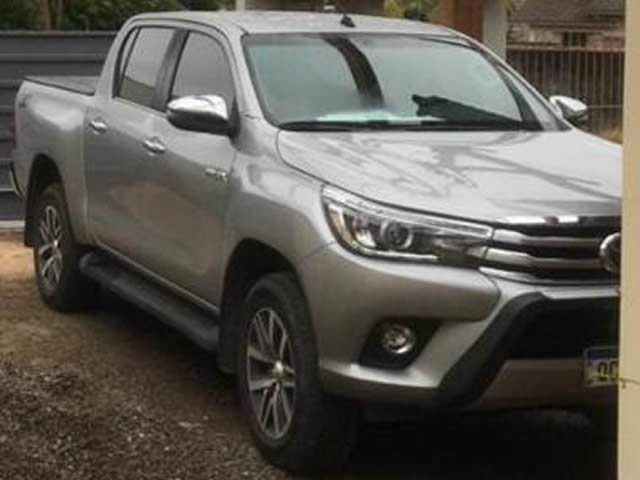 Quadrilha invade fazenda rendem moradores e levam Hilux e uma Bros.