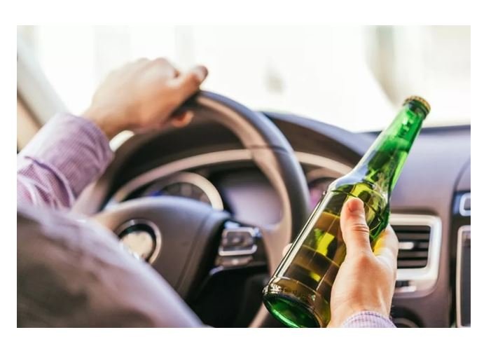 Motorista em Canaã e detido por dirigir embriagado.