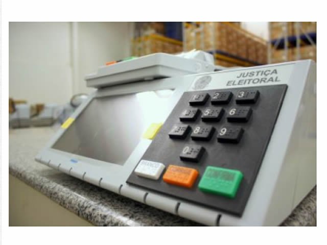 TSE aponta 'erro técnico' em contas