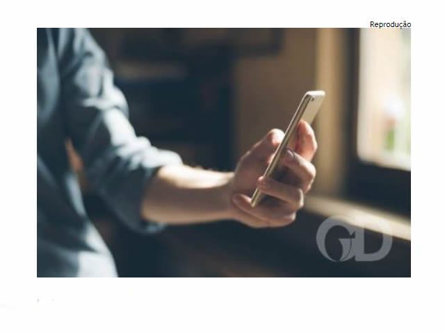 Após trocar 'nudes', homem é vítima de extorsão