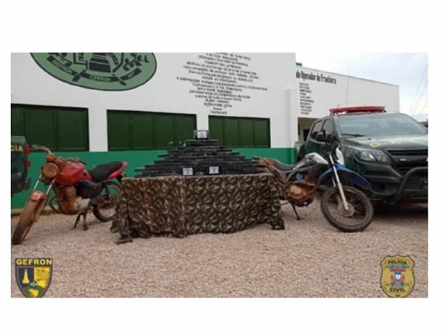 Traficantes abandonam veículos com mais de R$ 1 milhão em cocaína
