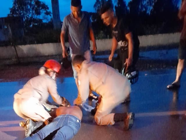 URGENTE: Motoqueiro em Colíder fica esta em estado grave após ser atropelado em acidente, que envolveu três veículos. (Vídeo)