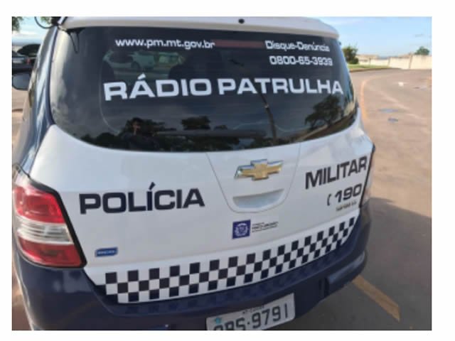 Mulher denuncia à polícia que homem estava se masturbando enquanto ela aguardava carona