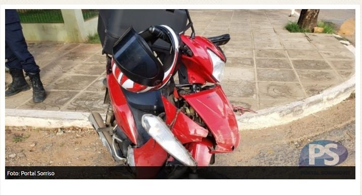 Motocicleta bate em S10 e piloto é socorrido com fratura na perna