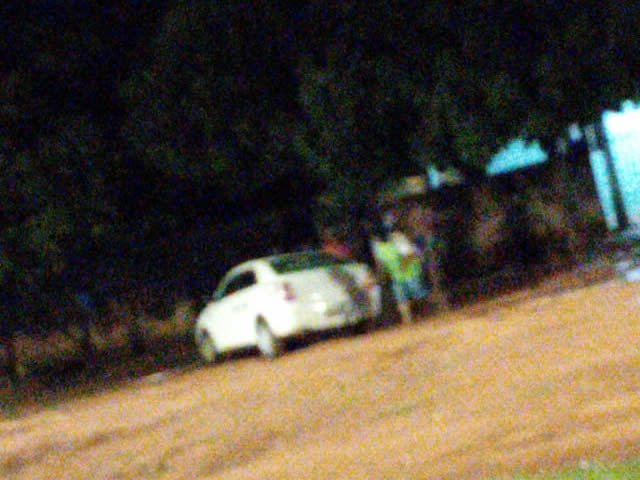 Carro atola na Avenida Presidente Dutra, centro de Colíder esse e o terceiro carro nos últimos dias.
