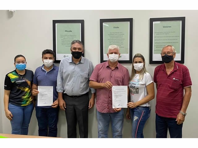 Sicredi Faz Doações para Entidades de Colíder