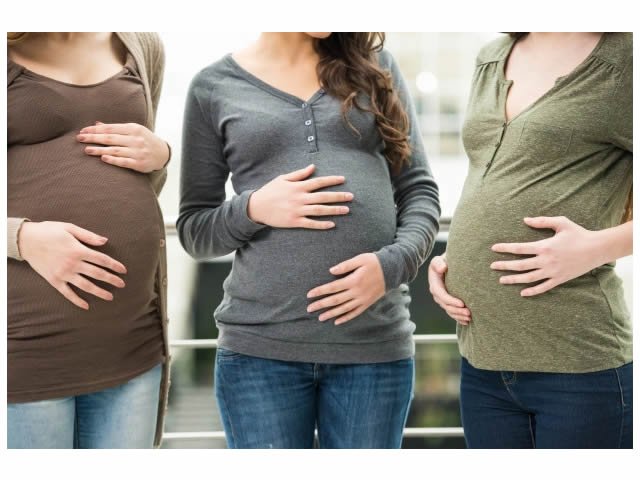 Idoso engravida a mulher, a cunhada e a sogra ao mesmo tempo