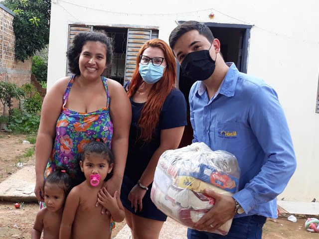 Entrega das cestas da campanha ‘Natal das Famílias em Colíder’ contou com a participação da equipe da Net Fácil. (Video)