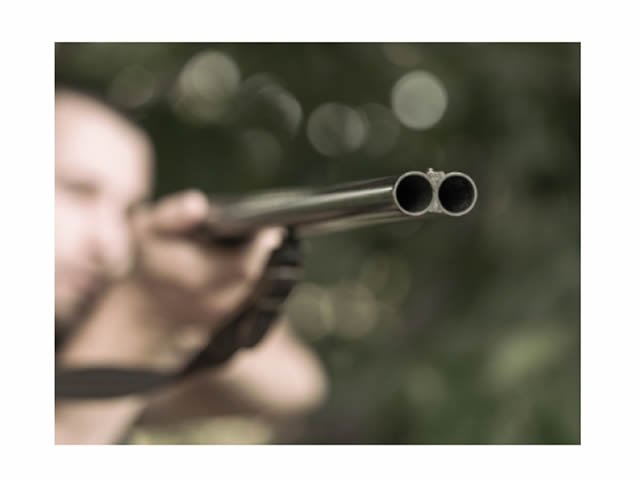 Dois homens são atingidos por tiro de espingarda durante suposta caça em zona rural