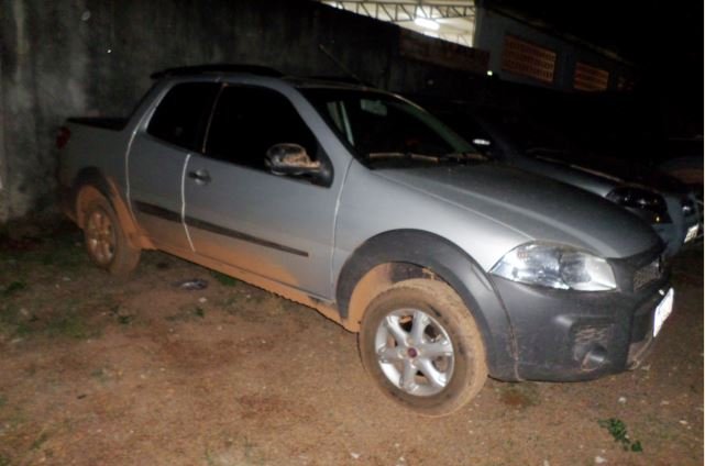PM de Colíder recupera veiculo roubado no município de Canaã.