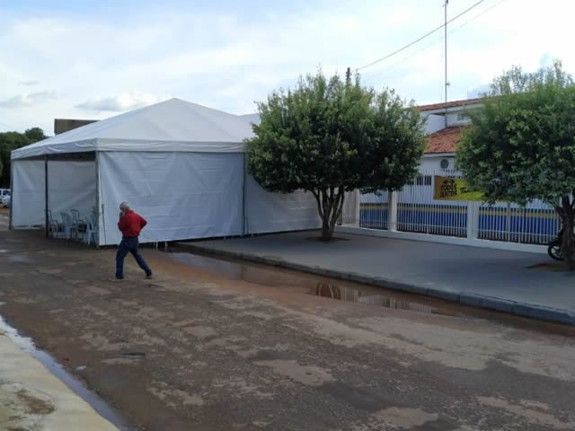 Sec. Saúde de Colíder relata, que estão atendendo mais de 180 pessoas diariamente no PSF do COVID.