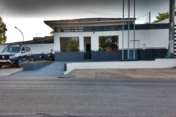 Homem tenta registrar ocorrência e policiais descobrem mandado de prisão expedido há 14 anos
