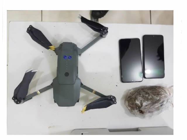 Policiais impedem entrada de drogas e celulares em cadeia em MT