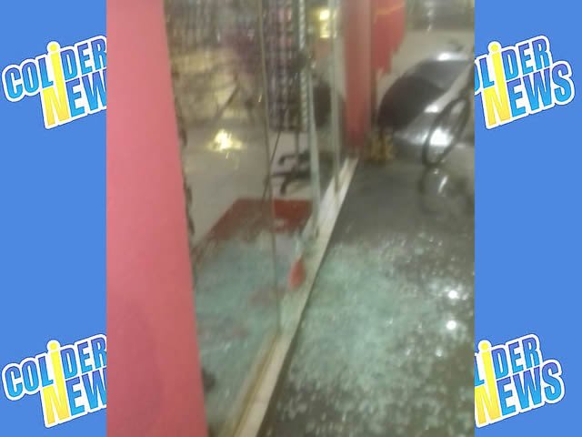 Dupla usando tijolos arrombam loja no centro de Colíder levando objetos.