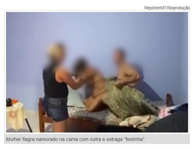 Mulher invade casa e flagra namorado fazendo sexo com outra; veja vídeo