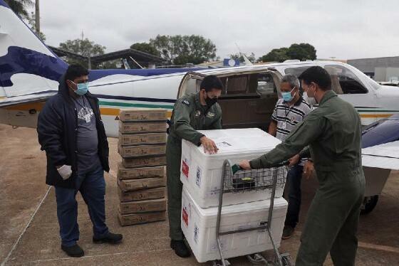 Em 32 horas, Estado distribui doses da CoronaVac para todas as regiões de saúde de MT