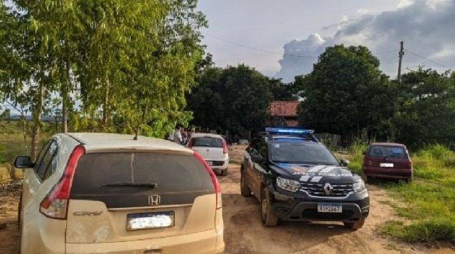 Dupla finge querer comprar porco e mata fazendeiro com tiro no olho ao sair da casa