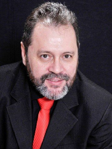 Gerente de T.I da rede Eletromóveis Martinello sofre grave acidente de trânsito; Outros dois funcionários também estavam no veículo