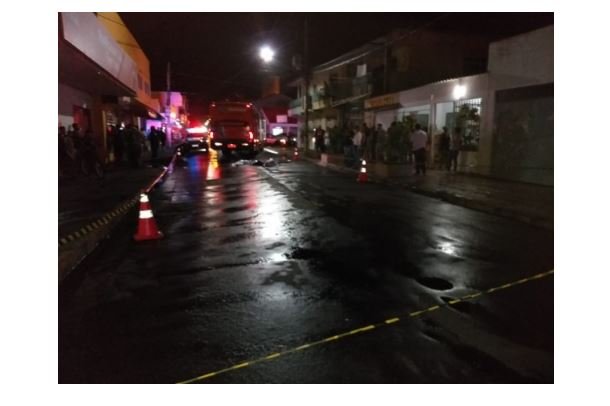 Ciclista morre ao se desequilibrar, cair e ser atropelado por ônibus em MT