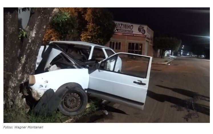 Homem fica gravemente ferido em acidente, vitima bateu numa arvore. (Fotos)