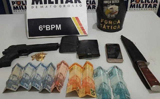 Jovem é detido após roubar e agredir pai