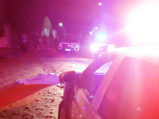 Homem é morto a tiros na noite desta segunda feira (08)